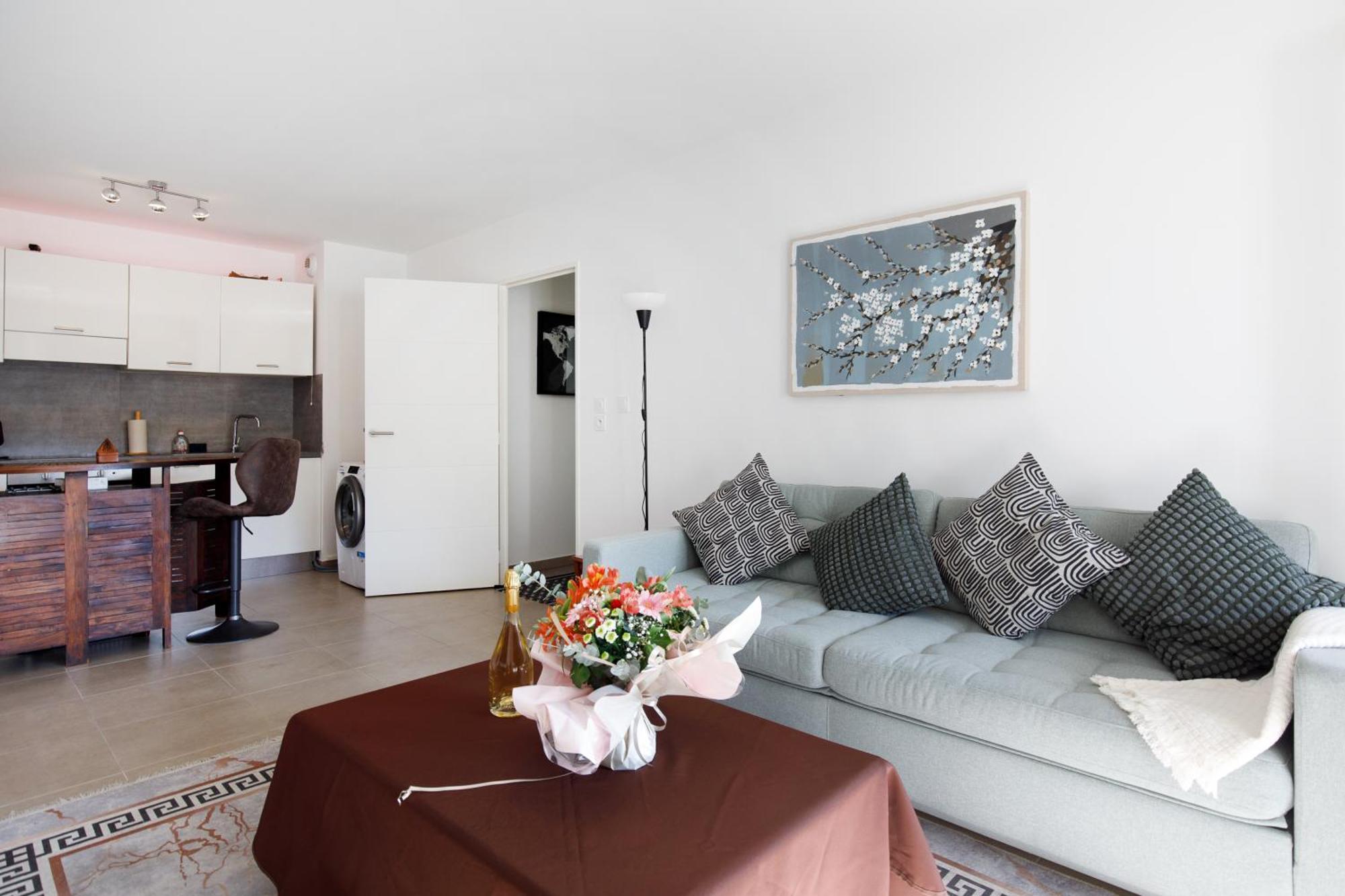 ואלאוריס Lovely 2 Bedroom Condo With Pool מראה חיצוני תמונה