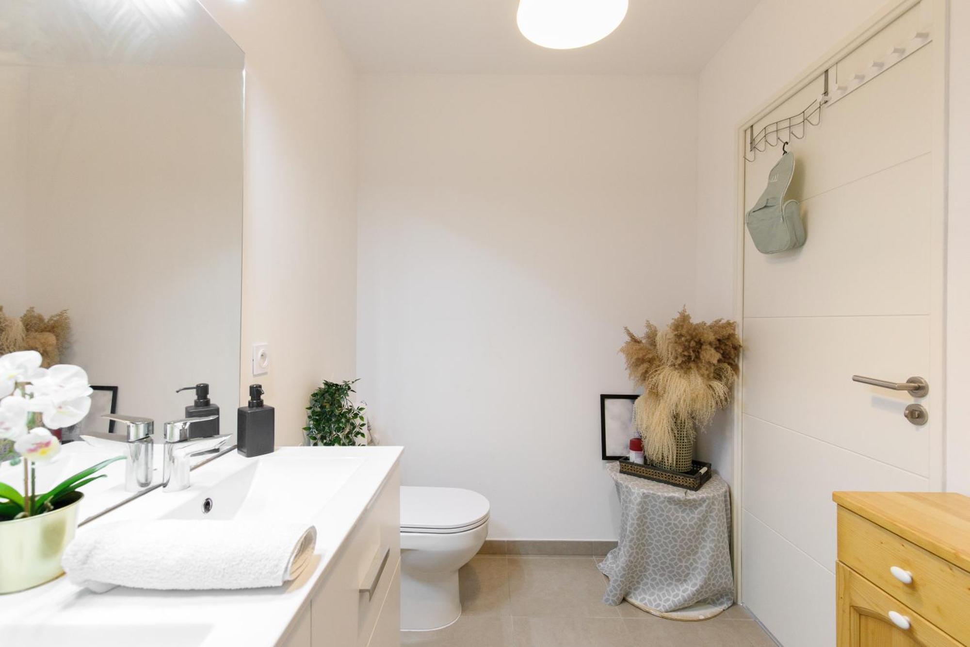 ואלאוריס Lovely 2 Bedroom Condo With Pool מראה חיצוני תמונה